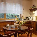 Luxury Private House In Center *