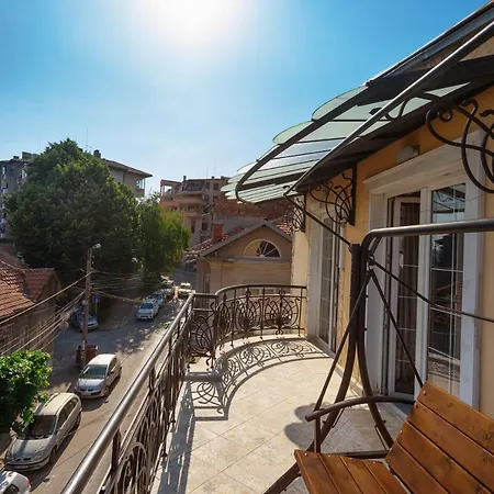 Lägenhet Luxury Private House In Center Veliko Tărnovo