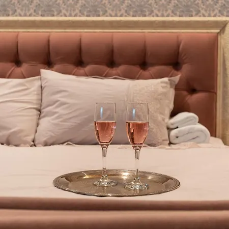 Luxury Private House In Center Apartament *